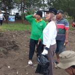 bersih bersih pantai indah kemangi dengan bupati kendal mbk tika